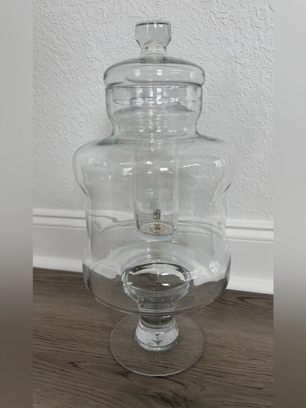 NEW VINTAGE PEDESTAL Glass Beverage Dispenser w/Spigot, Lid And Ice Core RARE - Picture 5 of 10